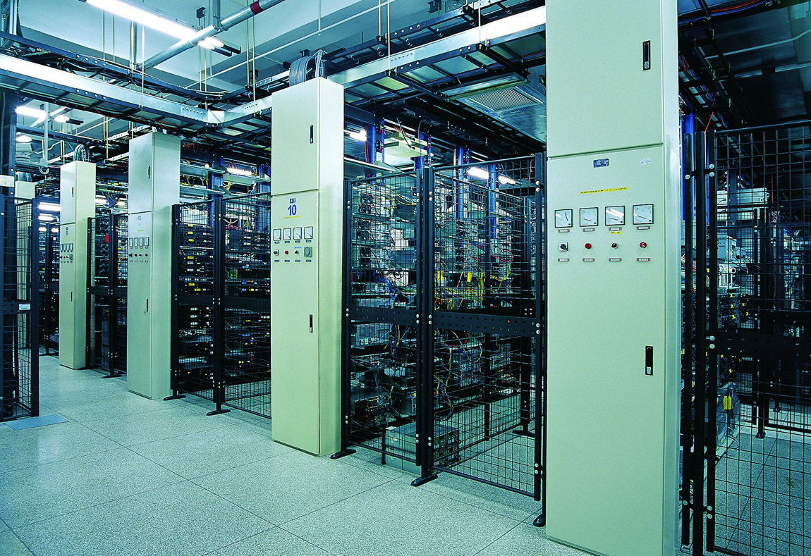 6125e6894a517.jpg 香港機房.jpg