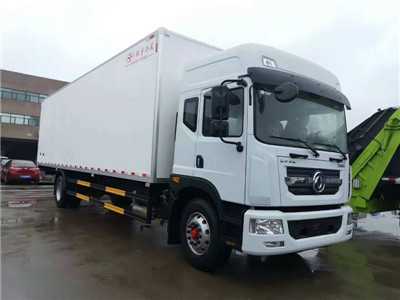 東風(fēng)多利卡D12保溫冷藏車(chē)